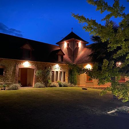 Domaine Des Pierres Trouvees Bed & Breakfast Saint-Vincent  Exterior foto